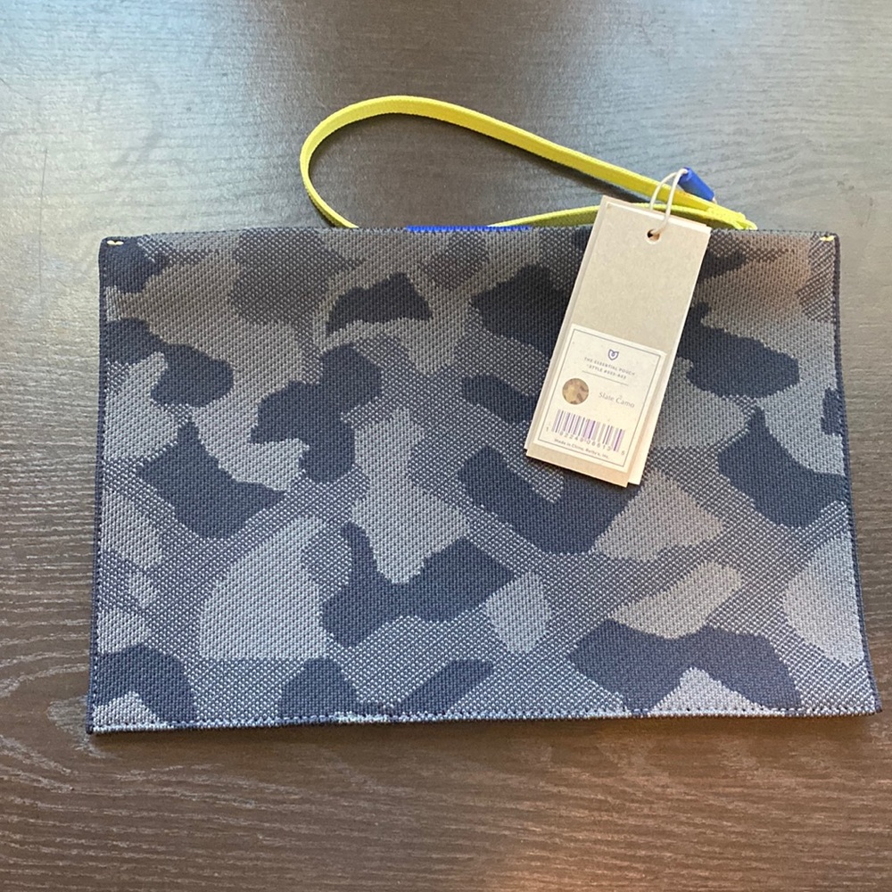 NWT Rothys pouch